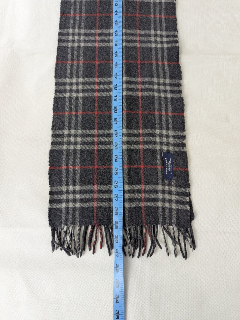 Luxury Burberry Gray 100% Lambswool Check Scarf Unisex - Picture 7 of 8